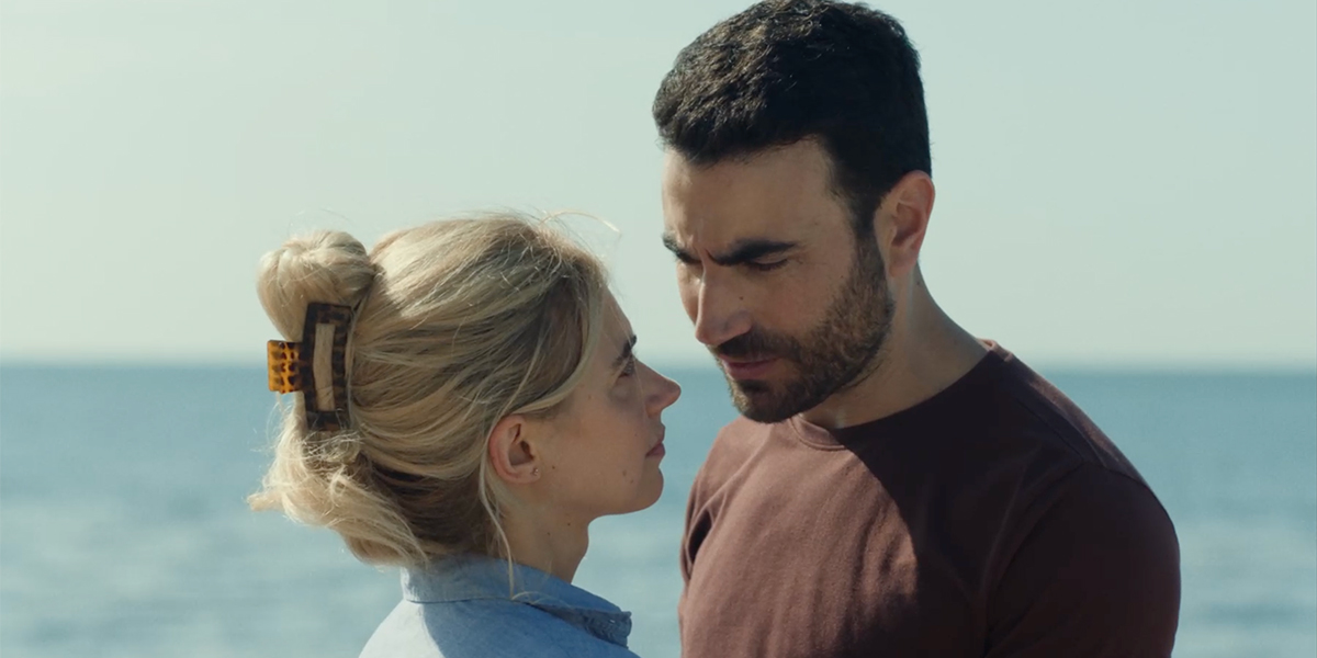 "All of You": الرومانسية تلتقي بالخيال العلمي على Apple TV+
