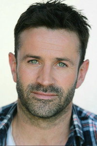الممثل Adam Fergus