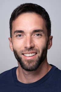 الممثل Adam Hightower