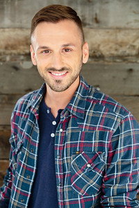الممثل Adam McArthur