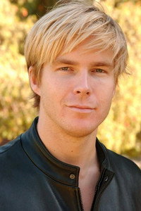 المخرج Adam Robitel