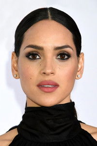 الممثل Adria Arjona