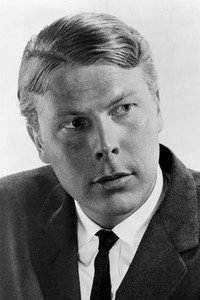 الممثل Albert Salmi