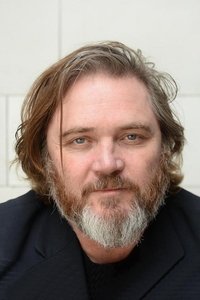الممثل Alex Ferns