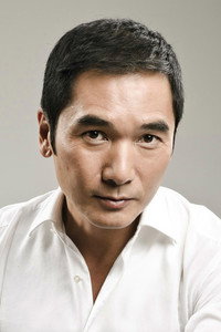 الممثل Alex Fong