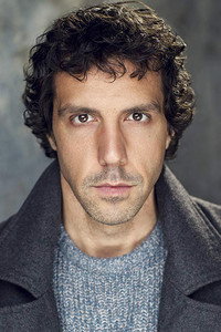 الممثل Alex Gaumond
