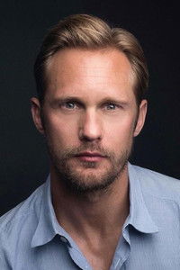 الممثل Alexander Skarsgård