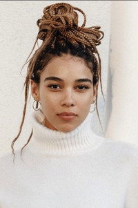 الممثل Alexandra Shipp