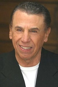 المخرج Alfonso Arau