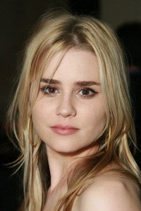 الممثل Alison Lohman