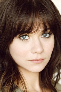 الممثل Amanda Leighton