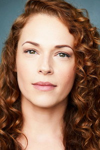 الممثل Amanda Righetti