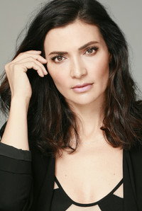 الممثل Ana María Orozco