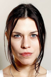 الممثل Ana Ularu