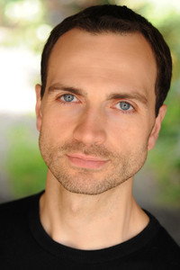 الممثل Andrew Fitch