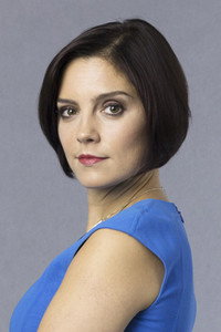 الممثل Annabel Scholey