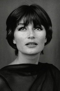 الممثل Anouk Aimée