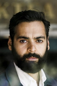 الممثل Ardalan Esmaili