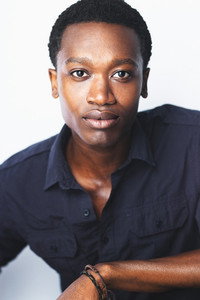الممثل Ato Blankson-Wood