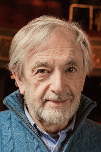 المخرج Bill Forsyth