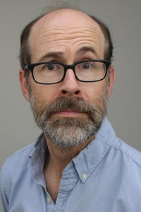الممثل Brian Huskey