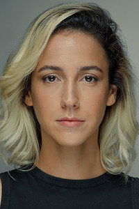 الممثل Camila Márdila