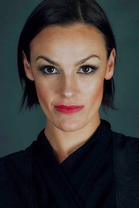 الممثل Cassandra Magrath