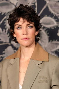 الممثل Celia Rowlson-Hall