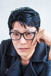 الممثل Choi Gwi-hwa