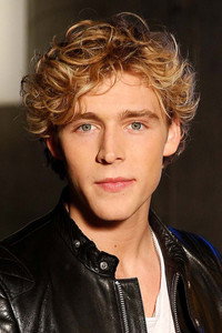 الممثل Christopher Nissen