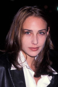 الممثل Claire Forlani