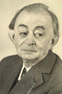الممثل Clemens Scheitz