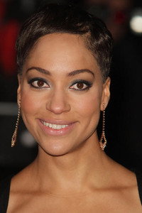 الممثل Cush Jumbo