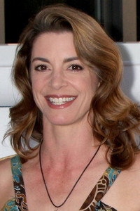 الممثل Cynthia Gibb