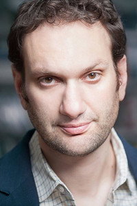 المخرج Daniel Ragussis