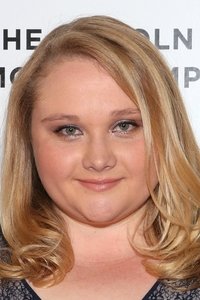الممثل Danielle Macdonald