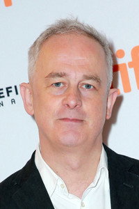 المخرج Dominic Cooke