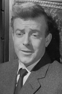 الممثل Donald Churchill