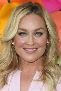 الممثل Elisabeth Röhm