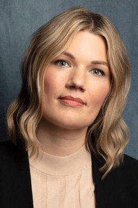 المخرج Emma Tammi