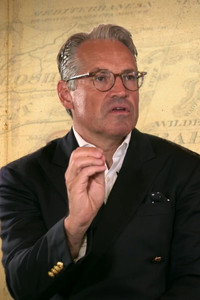 الممثل Eric Metaxas