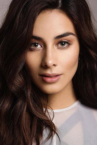 الممثل Esmeralda Pimentel