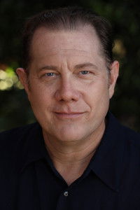 الممثل Fred Tatasciore