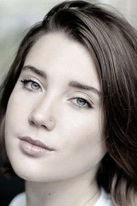 الممثل Gaia Wise