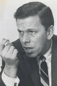 المخرج George McCowan