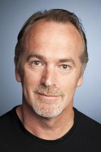 الممثل Greg Stone