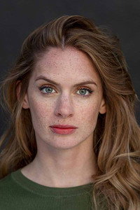 الممثل Hanneke Talbot