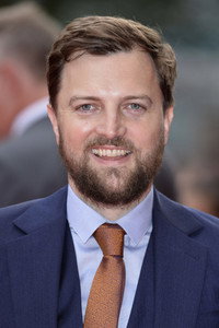 المخرج Iain Morris