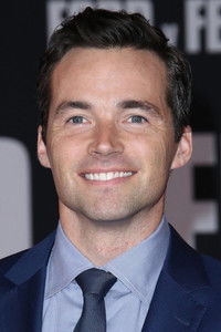 الممثل Ian Harding