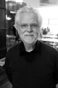 المخرج Jan Harlan